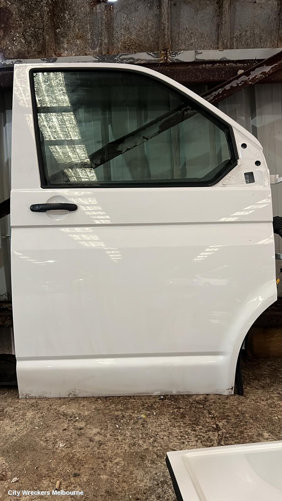 VOLKSWAGEN TRANSPORTER 2023 Right Front Door