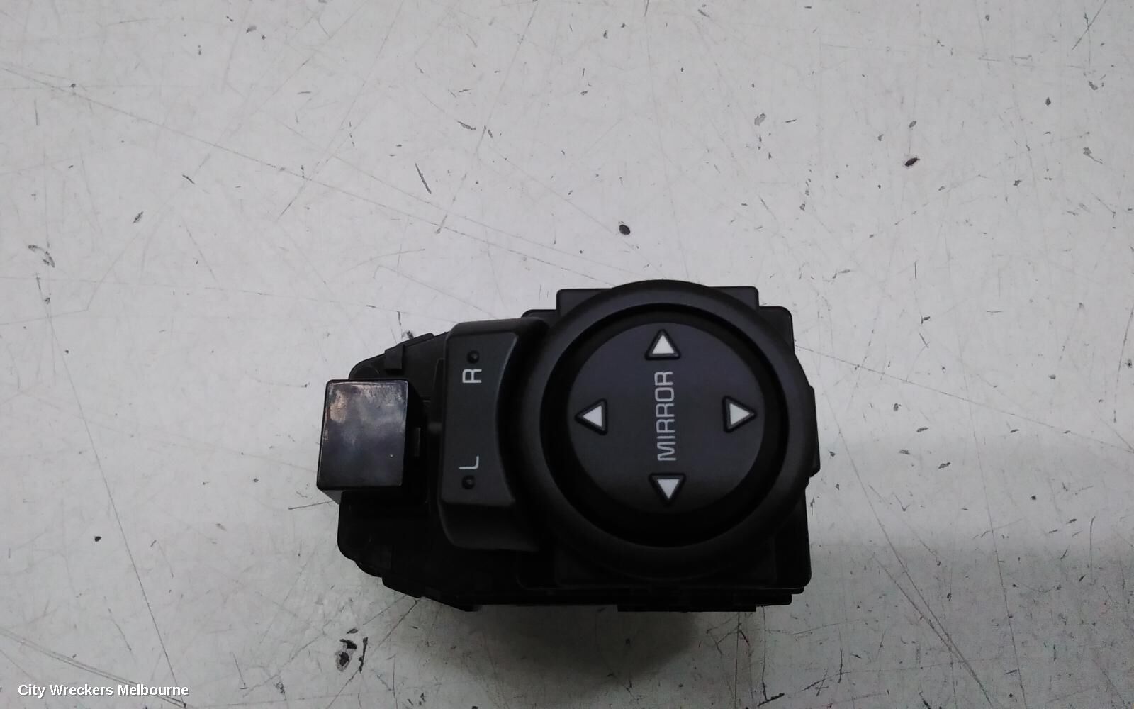 KIA RIO, YB, MIRROR SWITCH, NON POWER FOLD TYPE, 12/16-06/23