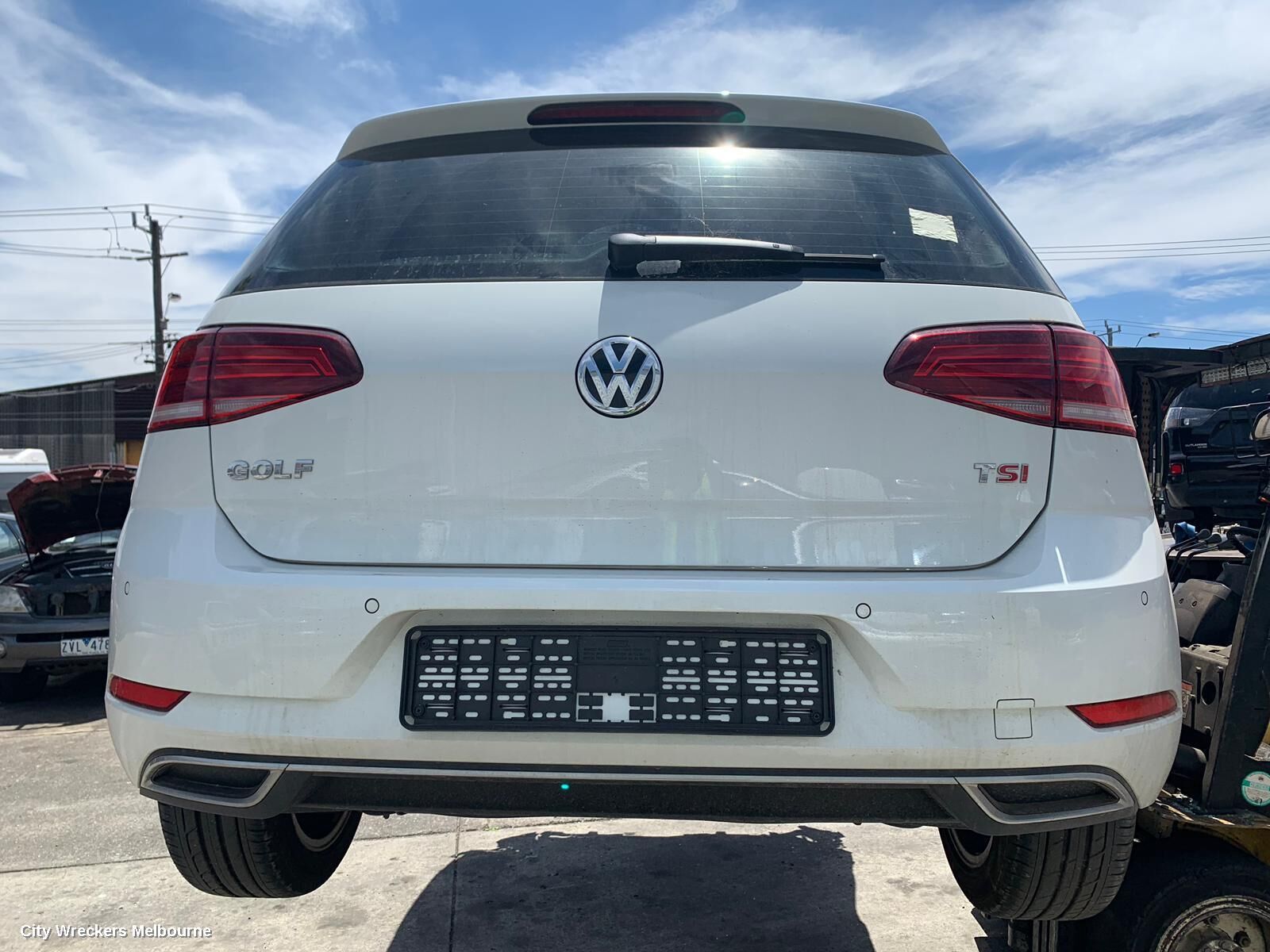 VOLKSWAGEN GOLF 2017 Rear Garnish
