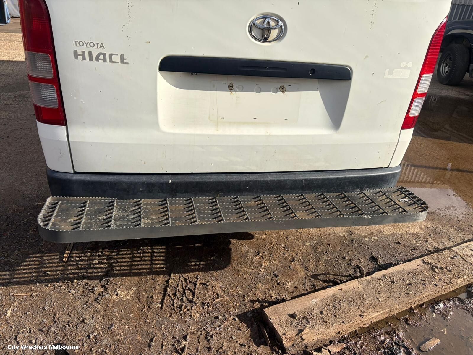 TOYOTA HIACE 2014 Towbar