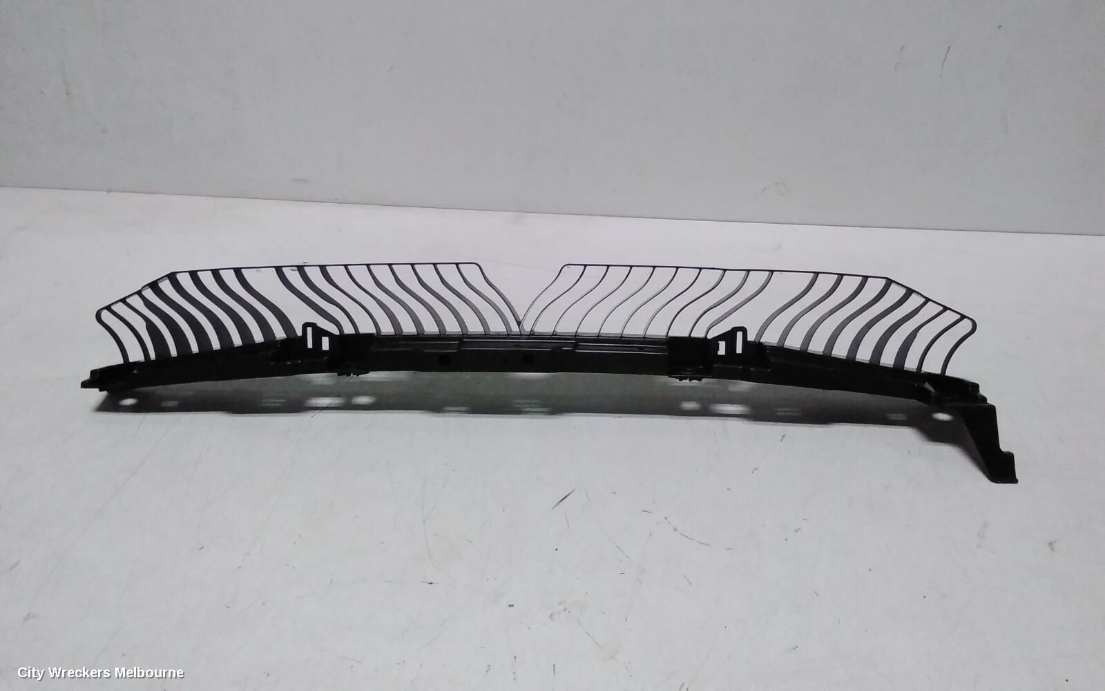 VOLKSWAGEN POLO, AW, 09/17-, CENTER REAR BAR BRAKET: 143534