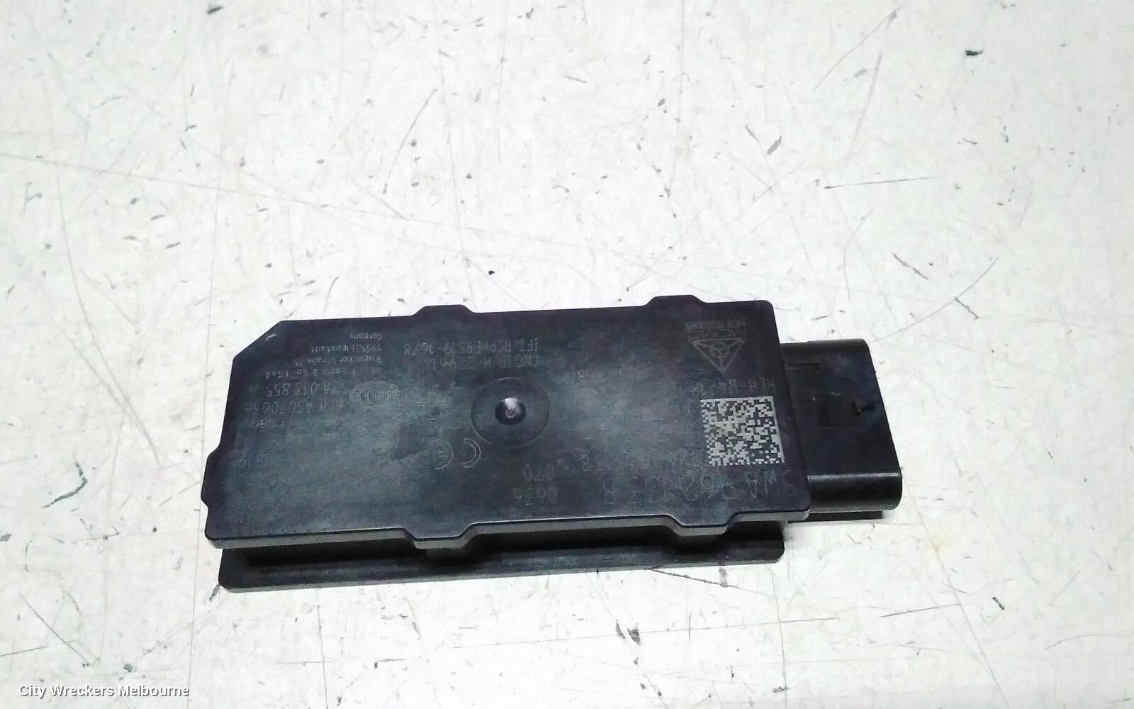 VOLKSWAGEN GOLF, GEN 8, 09/20-, 5WA962133B Aerial Keyless Entry Antenna: 143560
