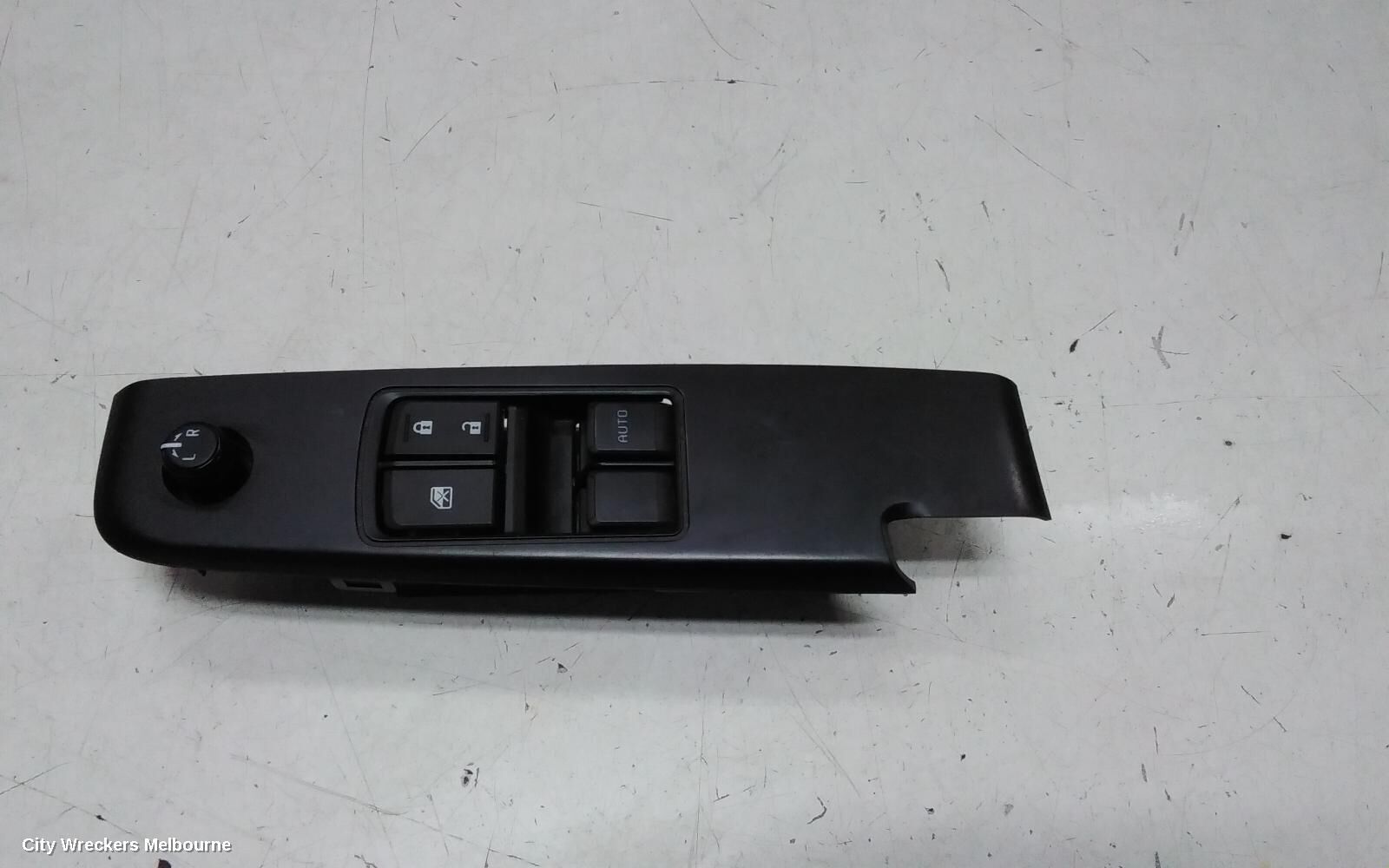 ISUZU DMAX 2023 Pwr Dr Wind Switch