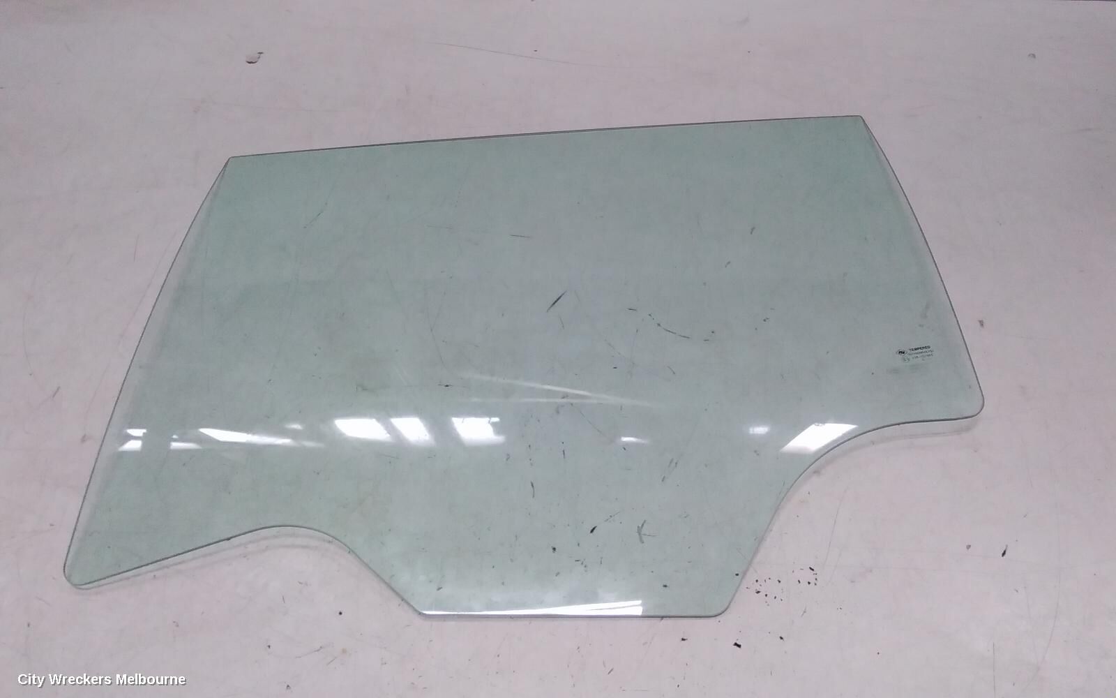 HOLDEN COMMODORE 2008 Right Rear Door Window