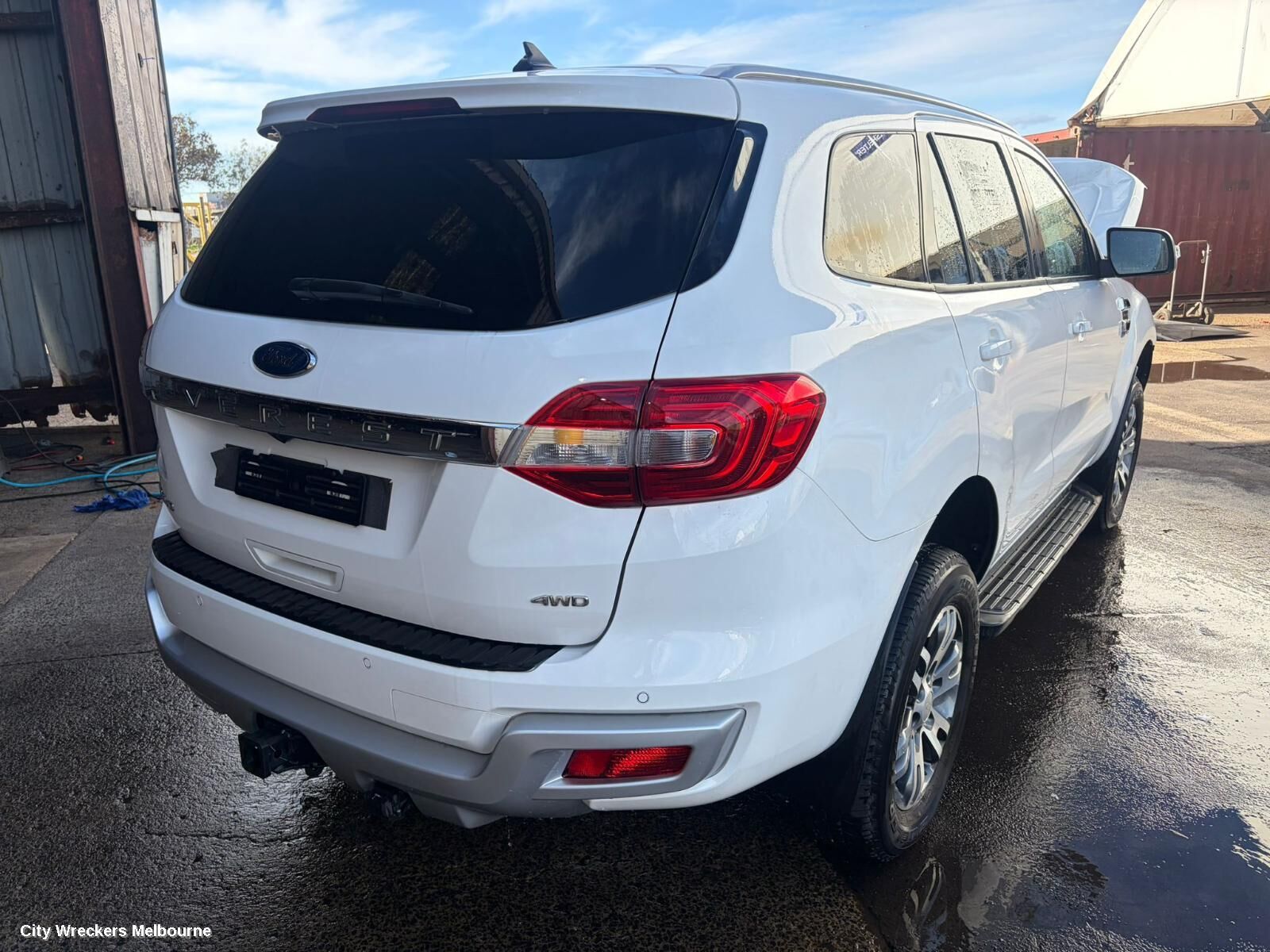 FORD EVEREST 2021 Front Seat