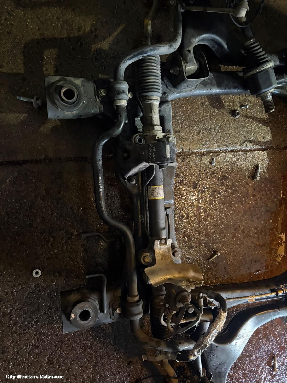 MAHINDRA XUV500 2020 Steering Box/Rack