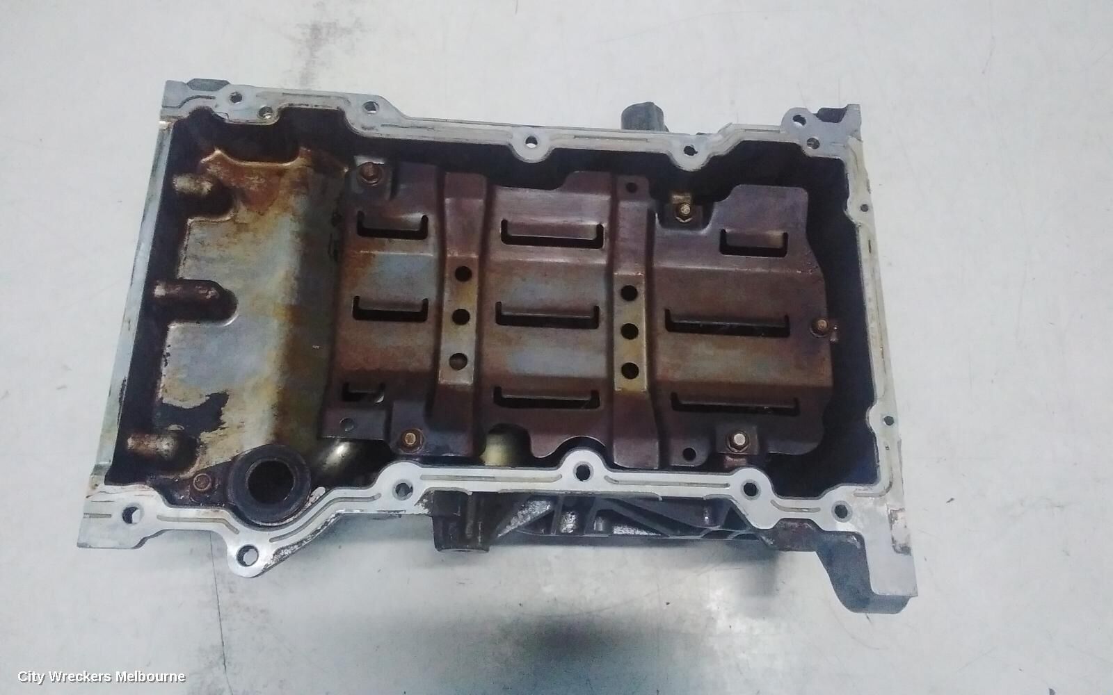 HOLDEN COMMODORE 2014 Oil Pan/Sump