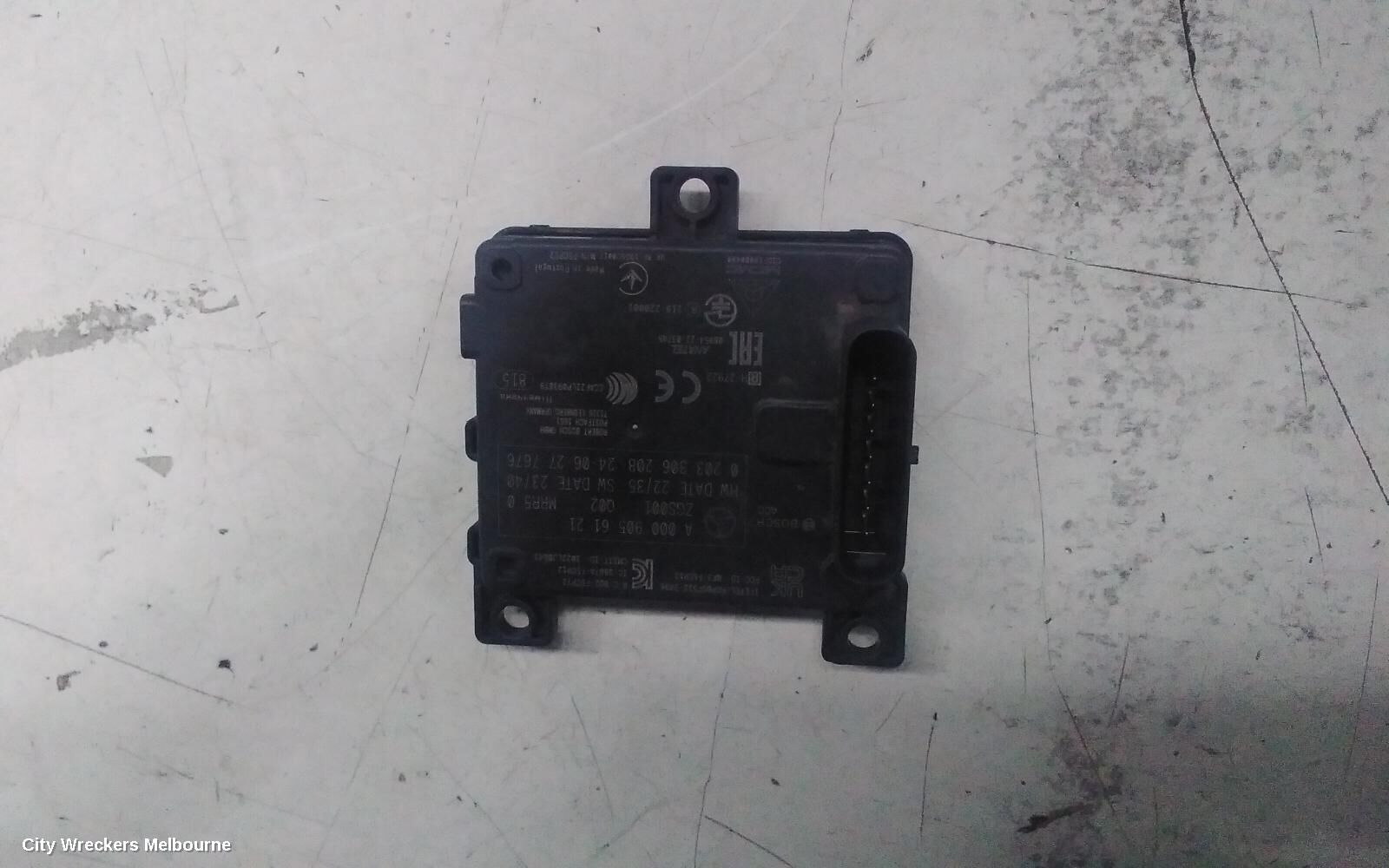 MERCEDES EQA 2024 REVERSE CAMERA