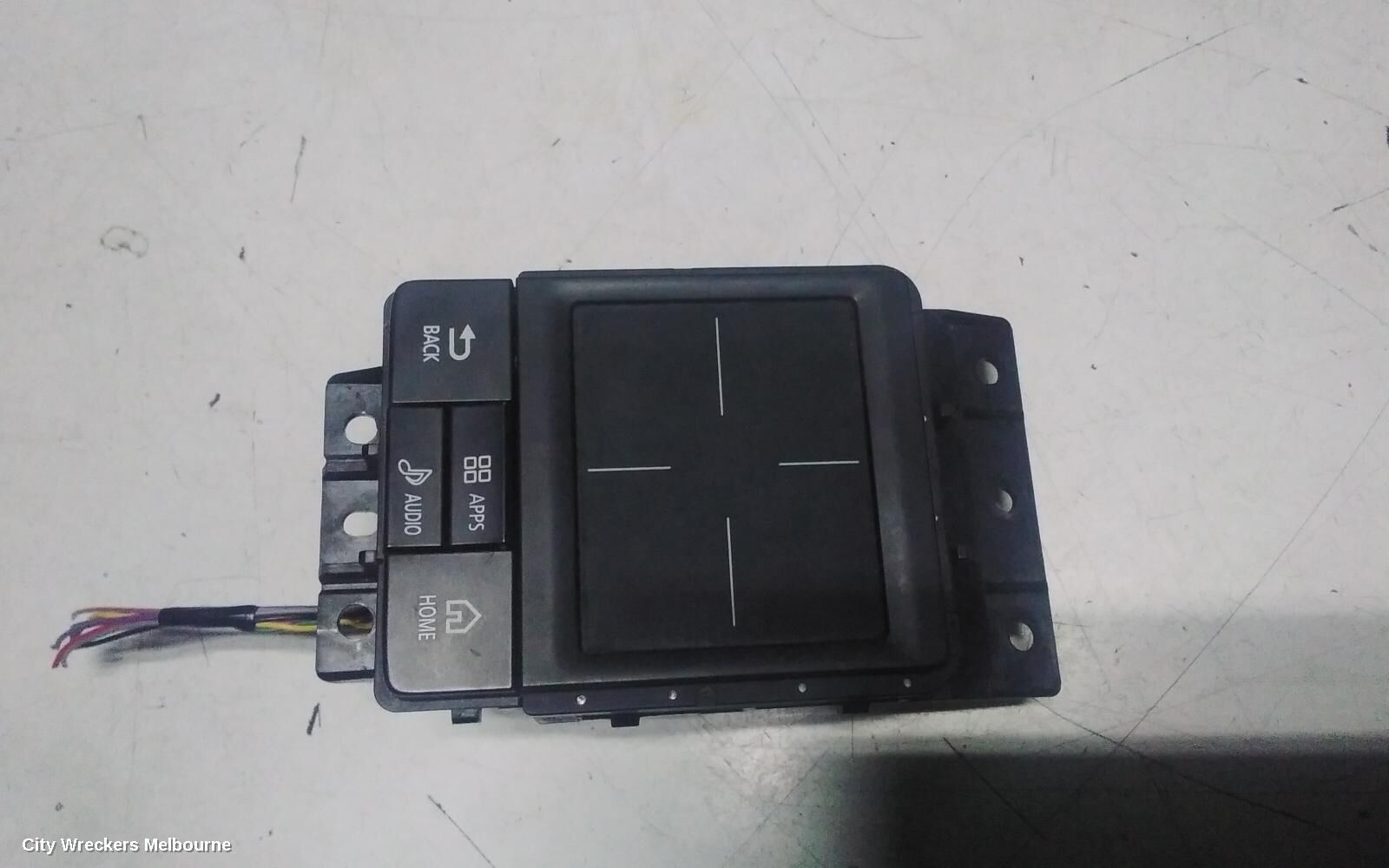 MITSUBISHI ECLIPSE CROSS, GEN 1, 11/17-, MITSUBISHI ECLIPSE CROSS - 2018 2019 2020 - CENTRE TOUCH PAD 8616A0 77: 143996