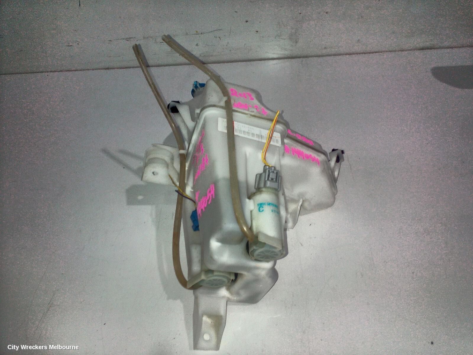 SUZUKI SWIFT 2013 Washer Bottle