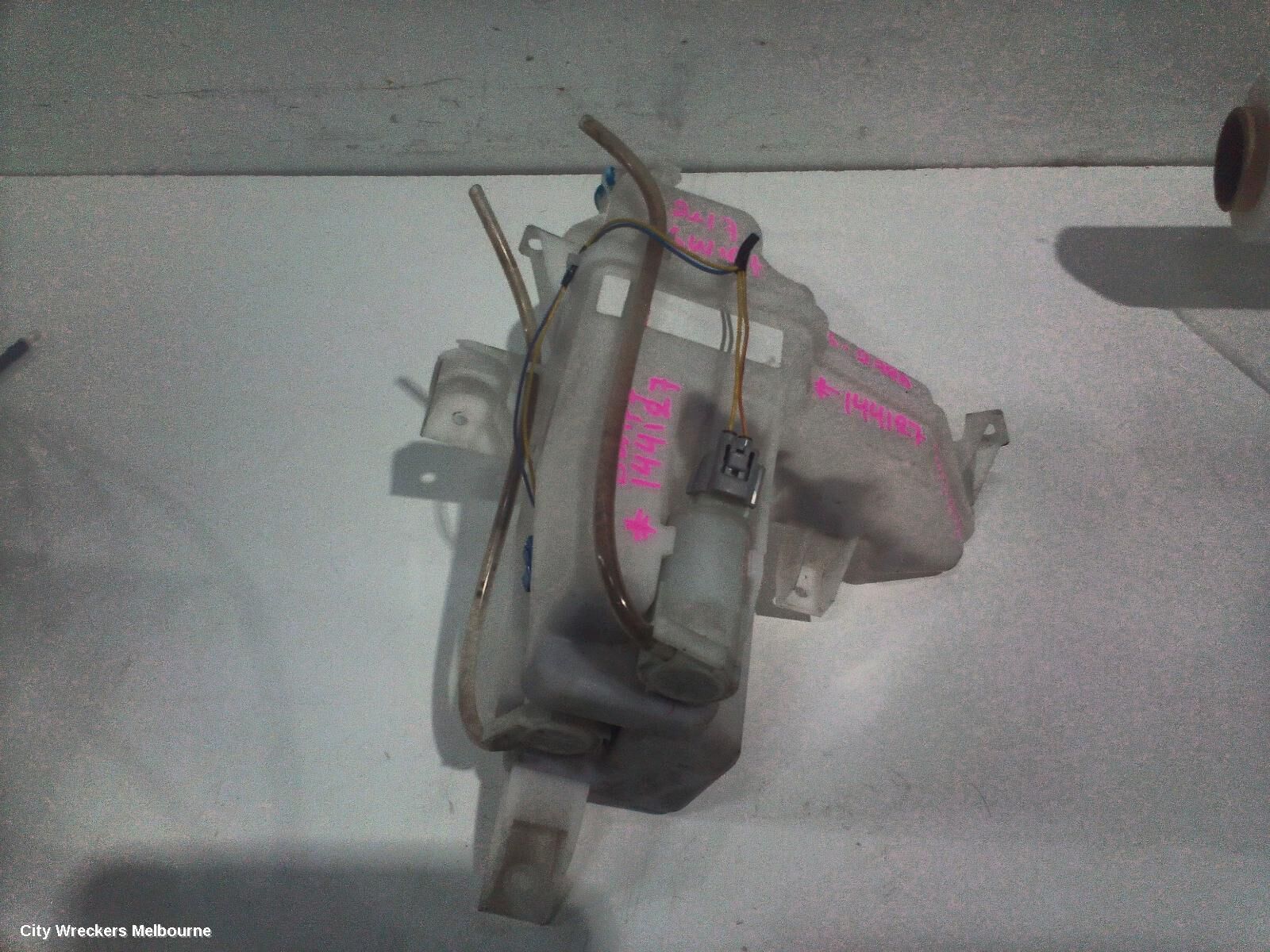 SUZUKI SWIFT 2017 Washer Bottle