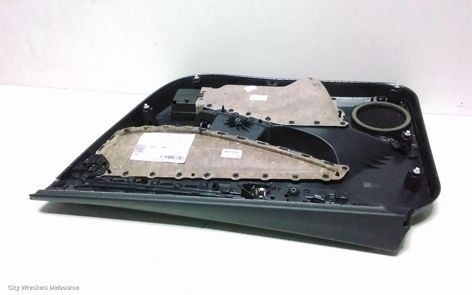 VOLKSWAGEN GOLF 2023 Door Trim