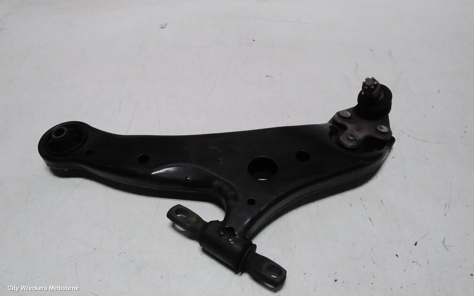 TOYOTA KLUGER 2014 Left Front Lower Control Arm