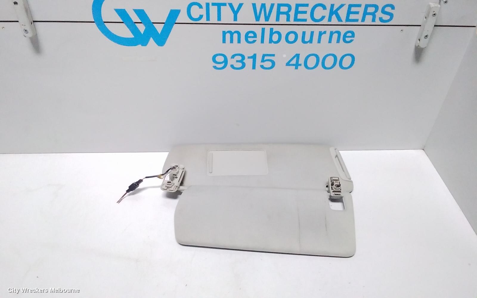 AUDI Q7 2009 Sunvisor