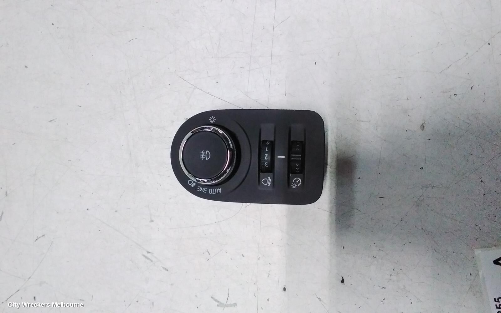 HOLDEN ASTRA 2018 Combination Switch