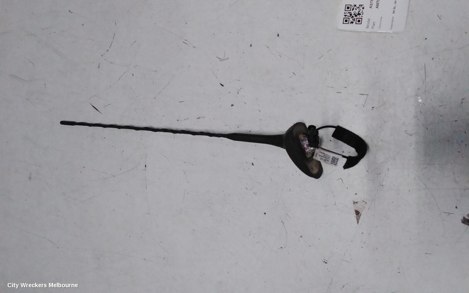 HOLDEN ASTRA 2018 Antenna
