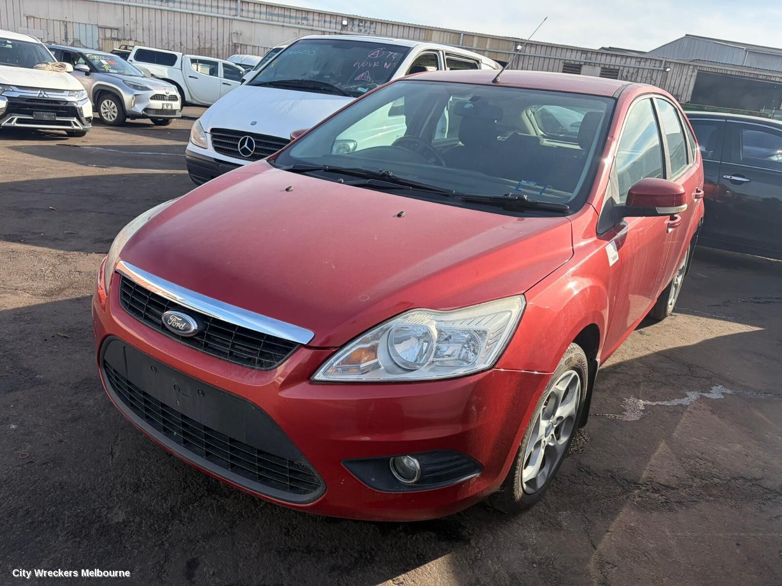 FORD FOCUS 2011 Radiator