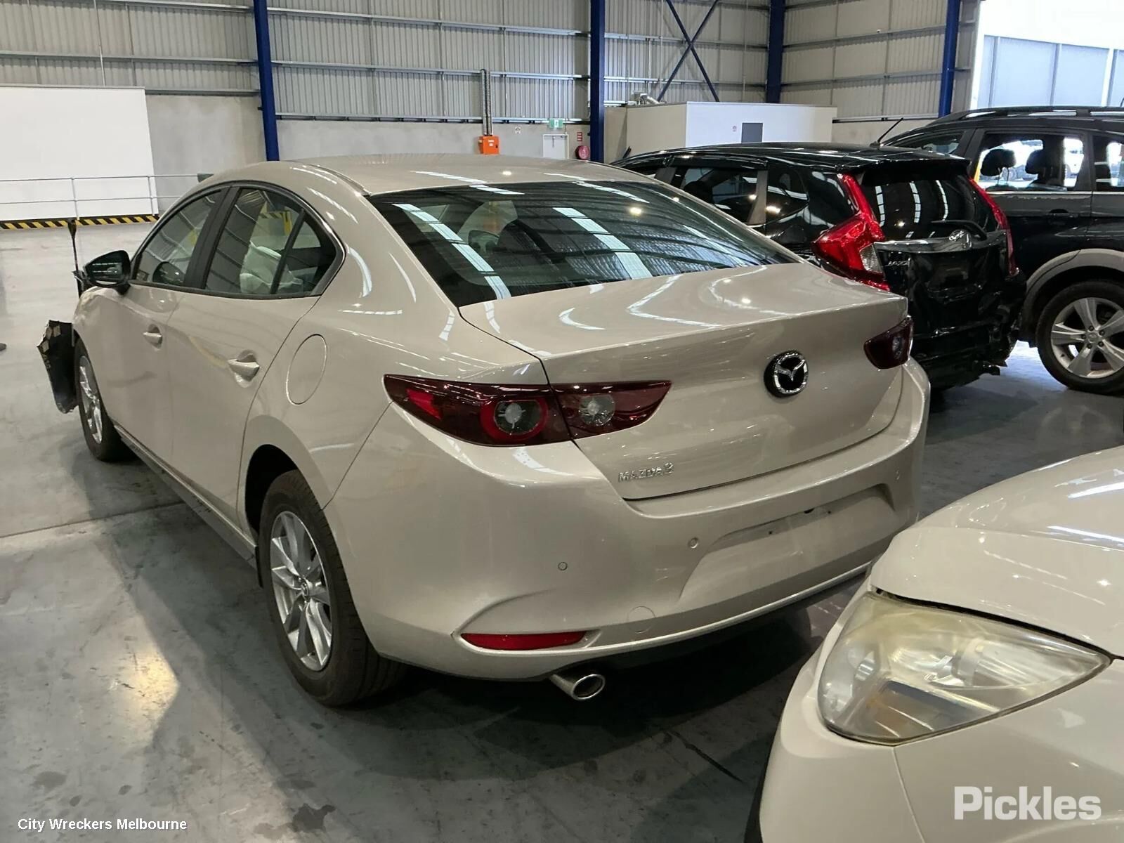 MAZDA 3 2025 Bootlid/Tailgate