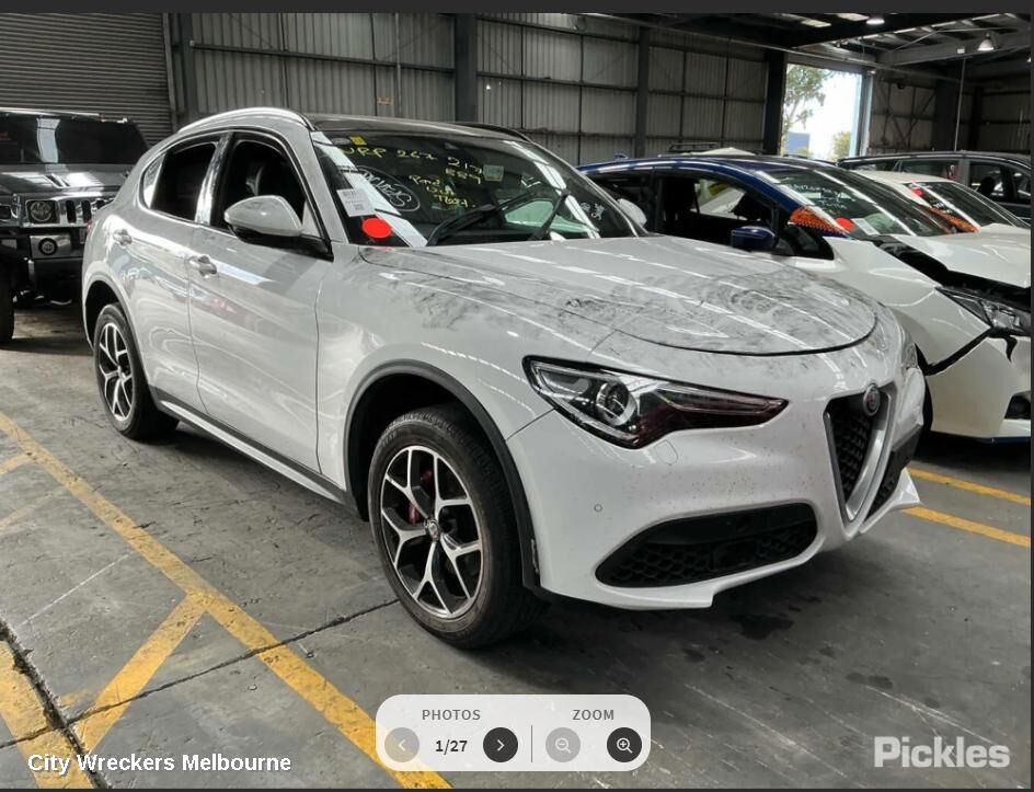 ALFA ROMEO STELVIO 2018 Right Front Door