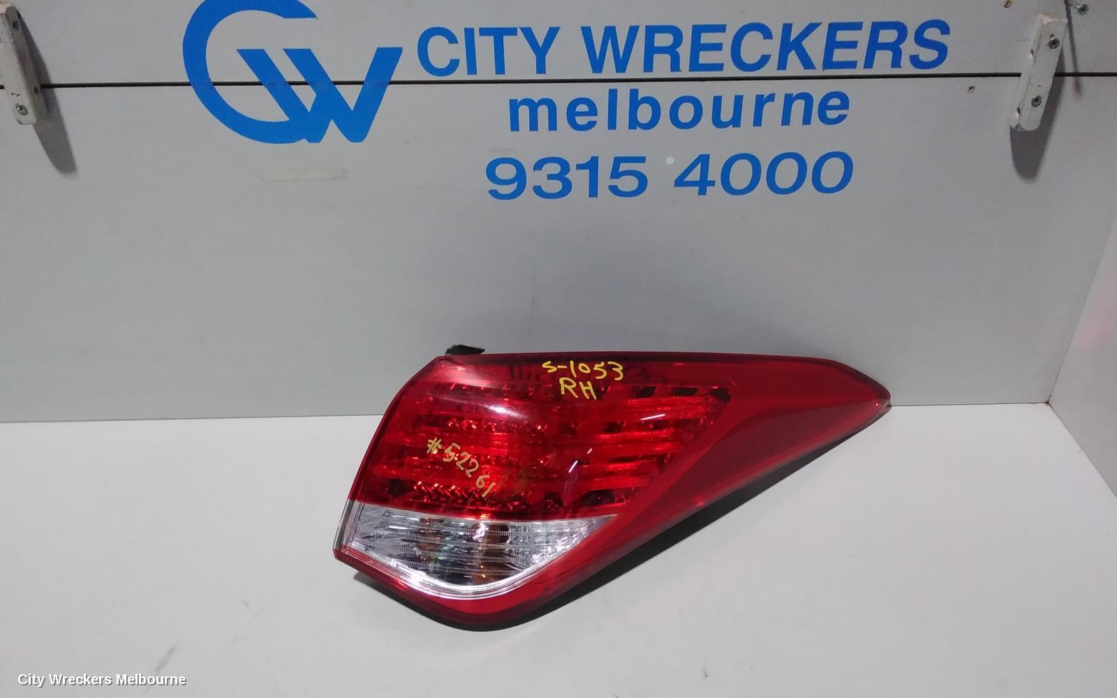 HYUNDAI I40 2015 Right Taillight