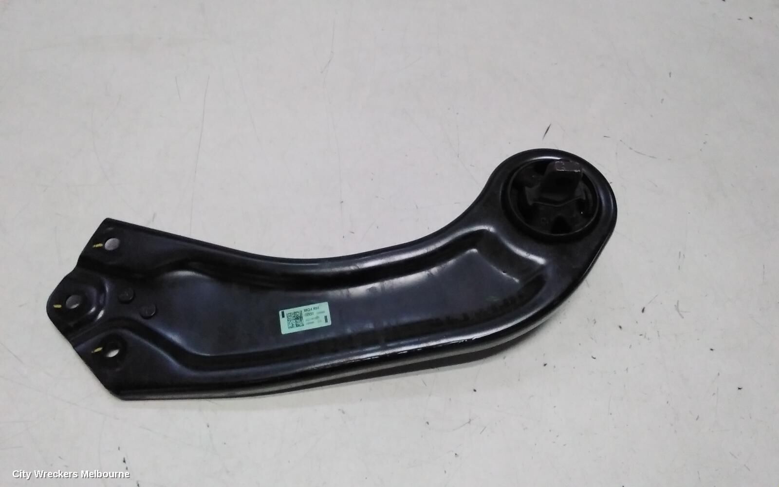KIA SORENTO 2023 Right Rear Trailing Arm