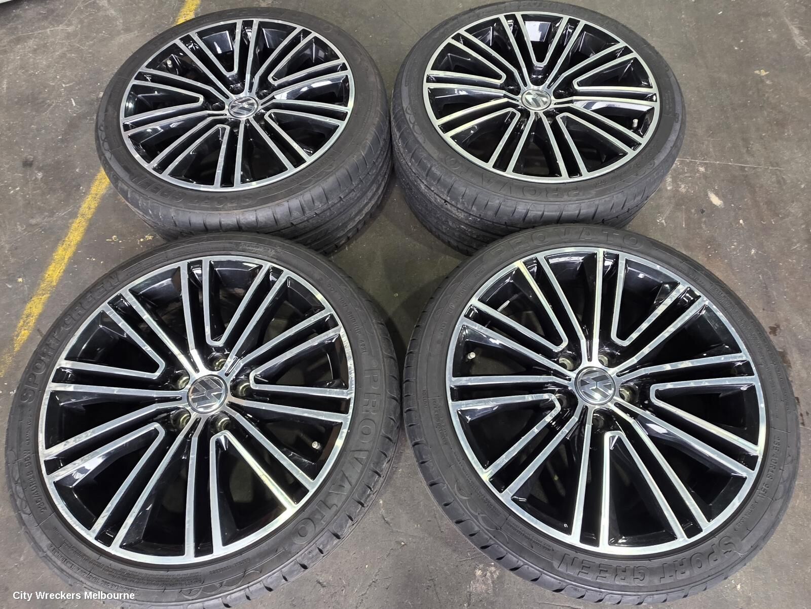 VOLKSWAGEN PASSAT 2013 Wheel Mag