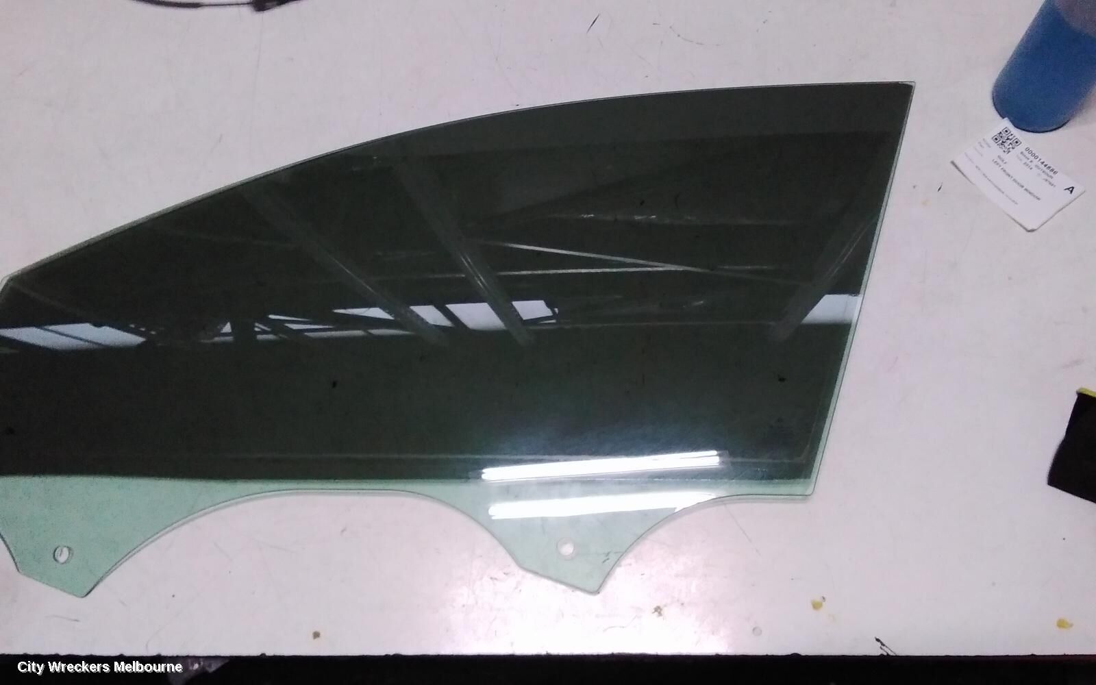 VOLKSWAGEN GOLF 2014 Left Front Door Window