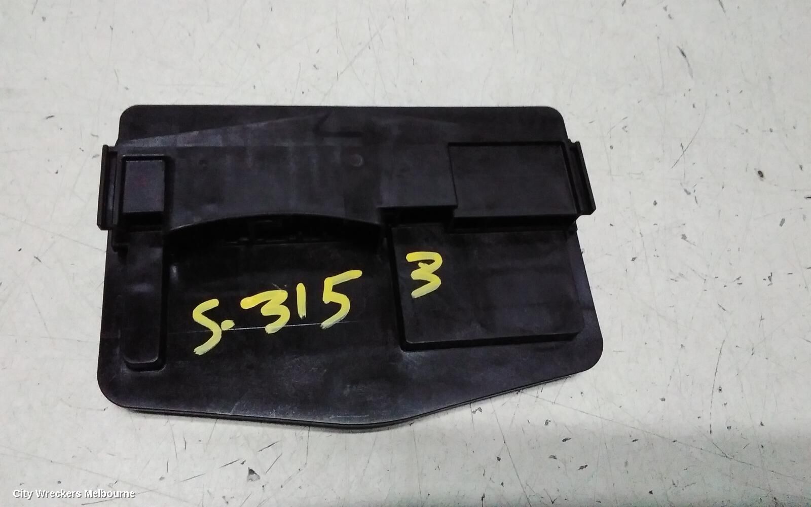 TOYOTA CAMRY, XV50, 12/11-05/15, ENGINE ROOM JUNCTION BLOCK: J-82720-33260: 144940