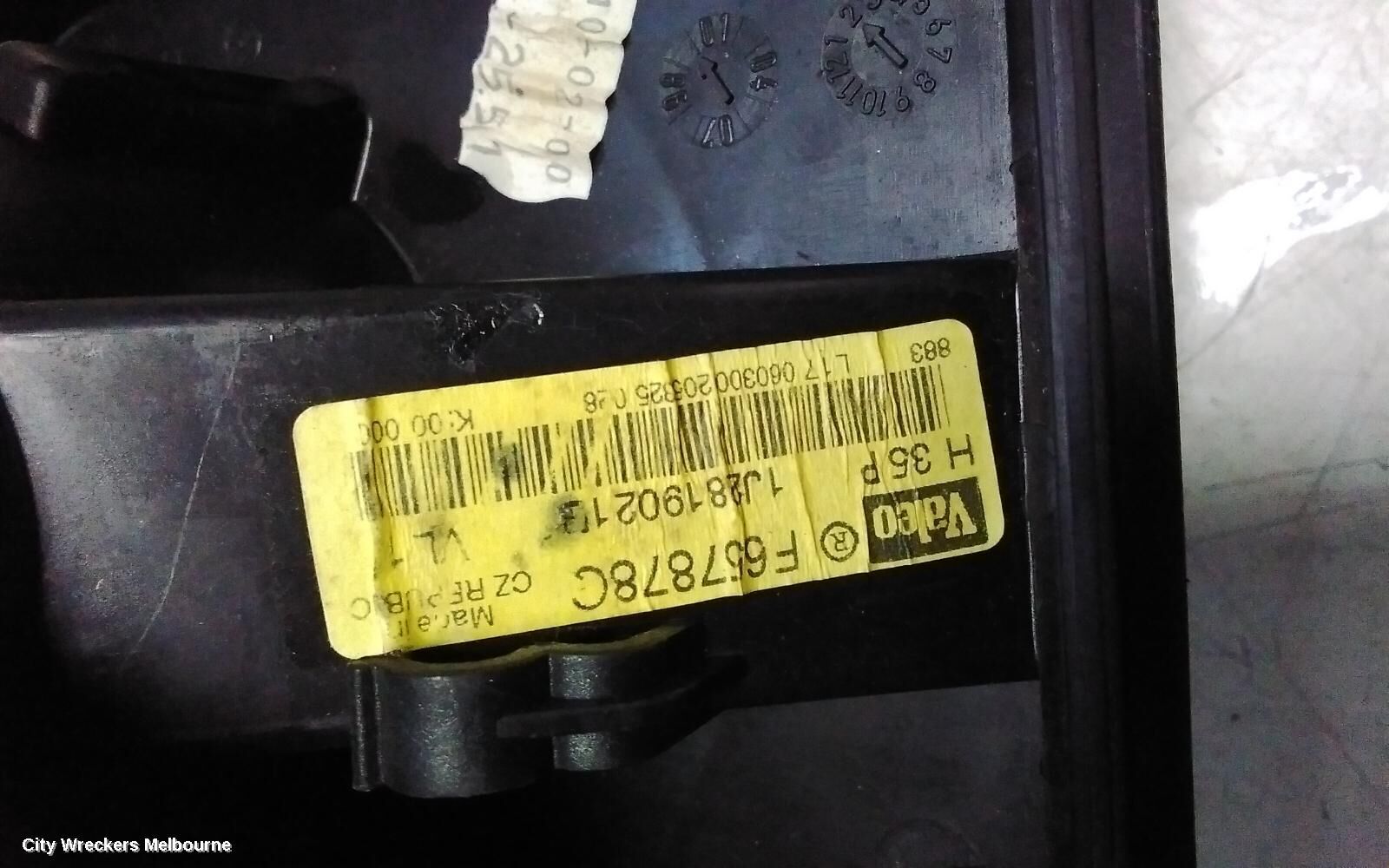 VOLKSWAGEN GOLF 2000 Heater Fan Motor