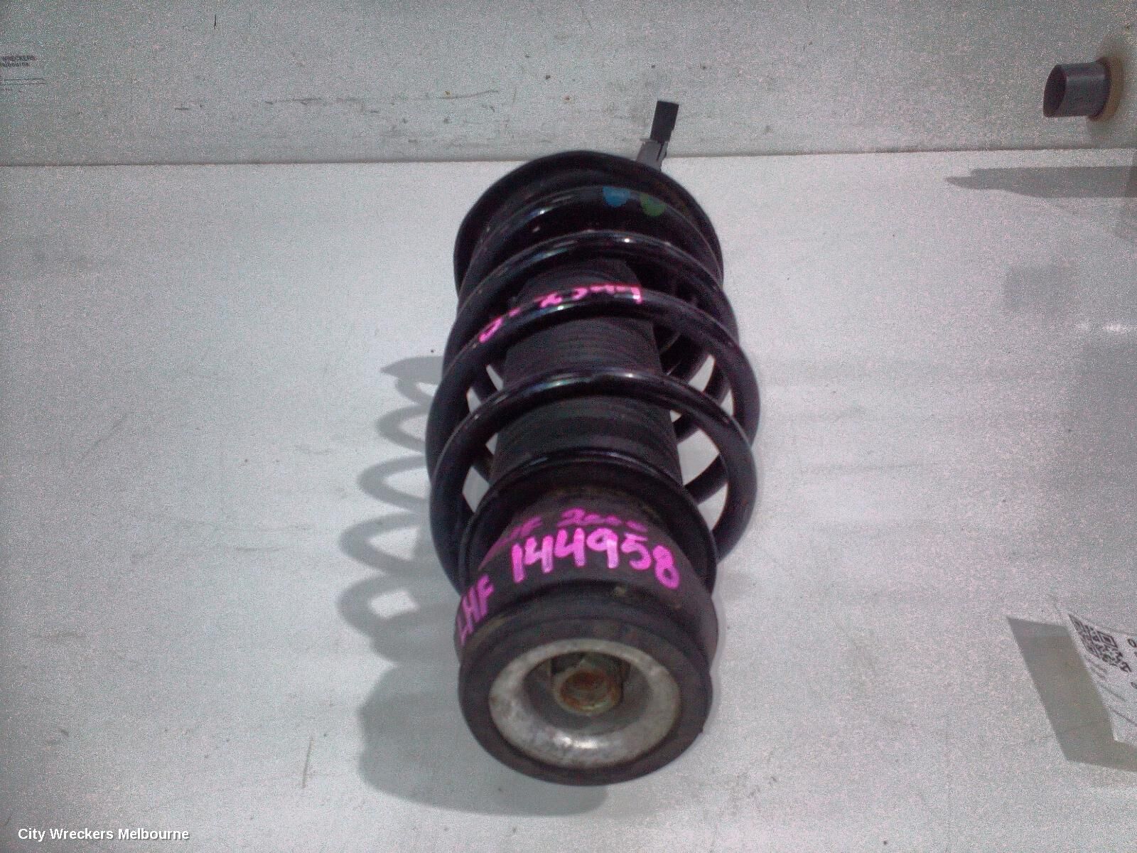 VOLKSWAGEN GOLF 2000 Left Front Strut