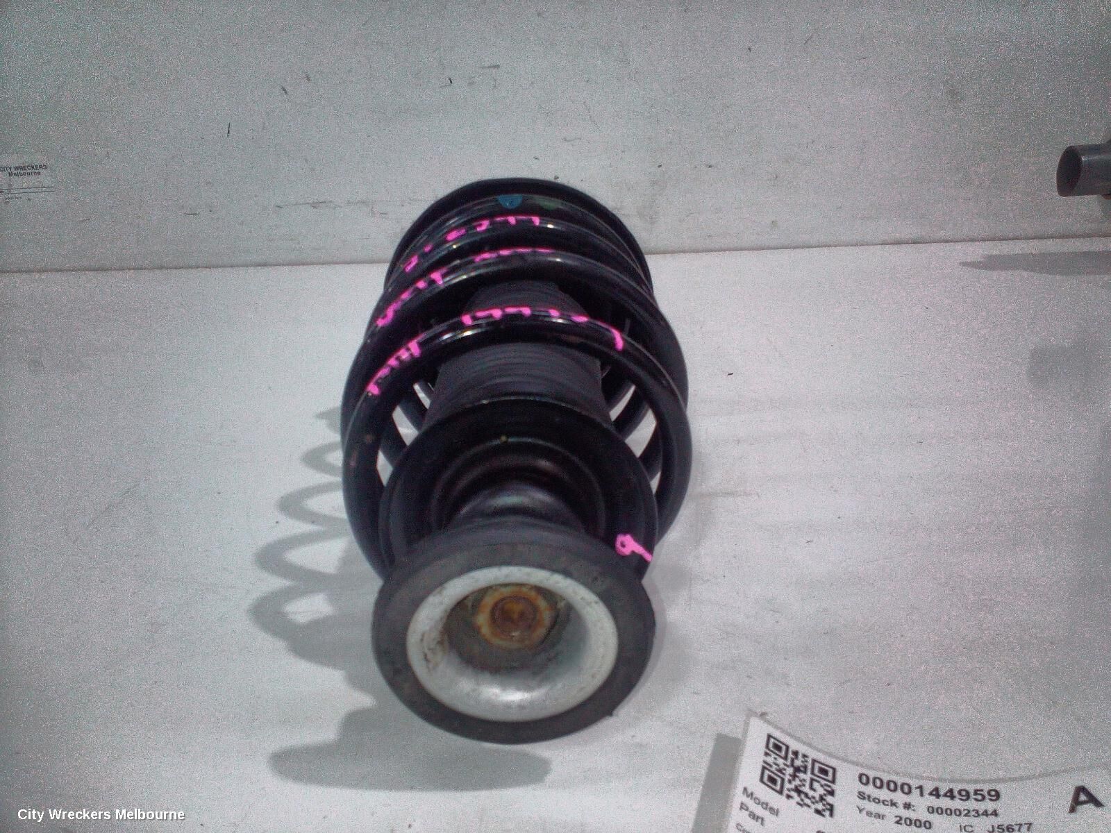VOLKSWAGEN GOLF 2000 Right Front Strut