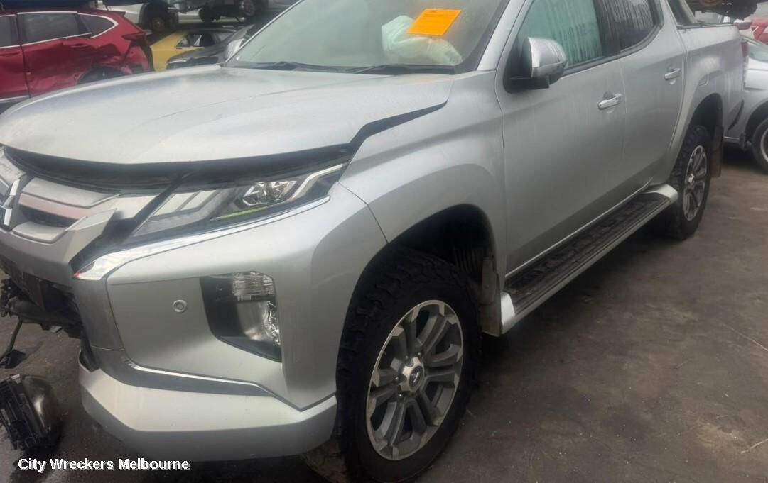 MITSUBISHI TRITON 2026 Left Headlamp