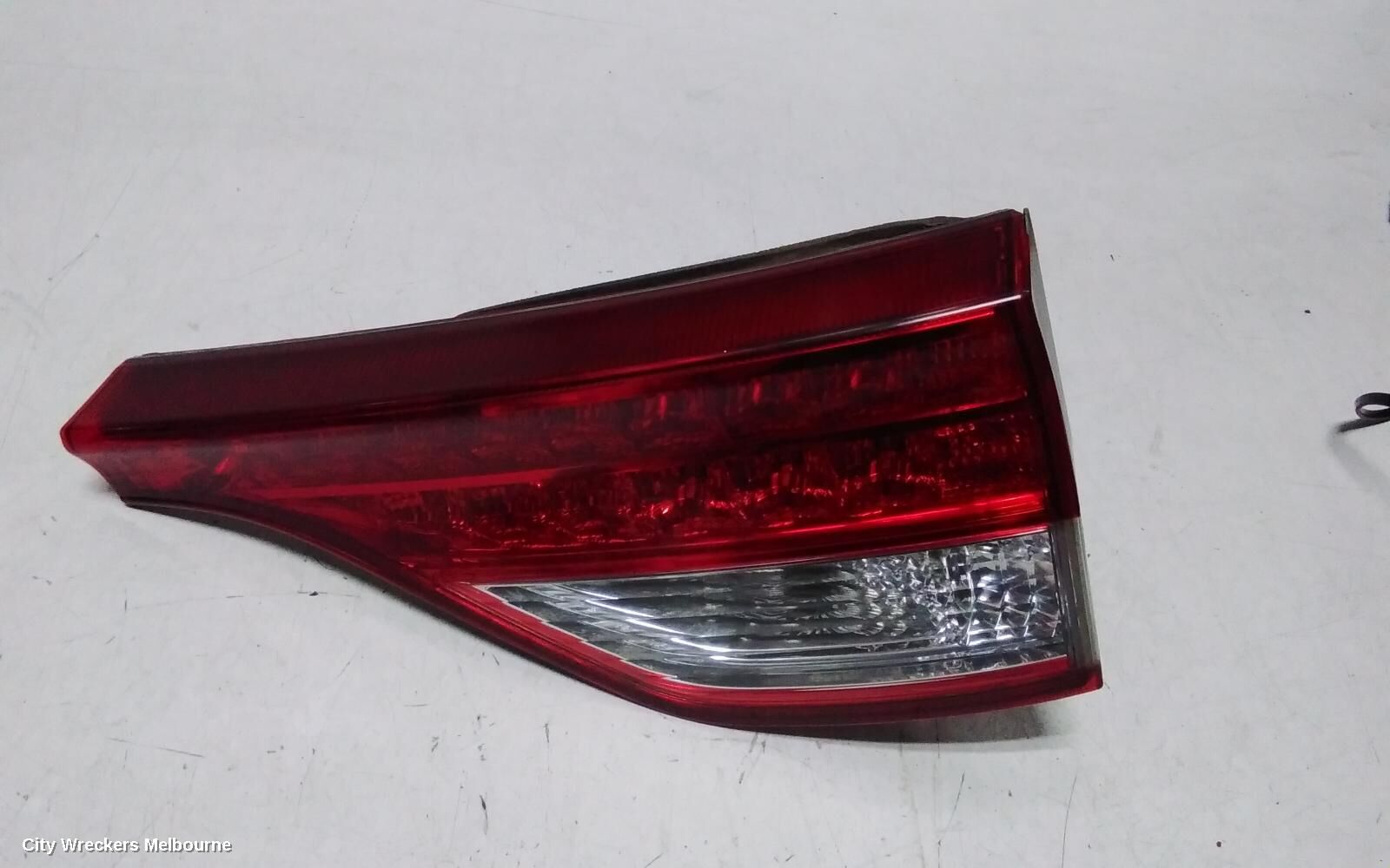 TOYOTA ESTIMA 2010 Rear Garnish