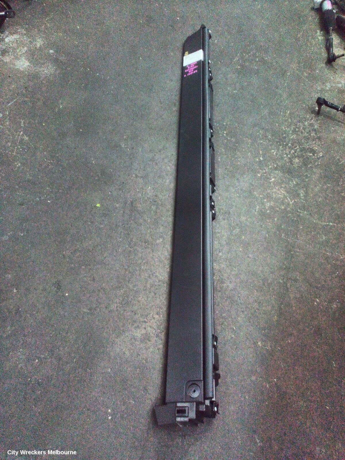 MITSUBISHI OUTLANDER 2022 Side Step/Skirt