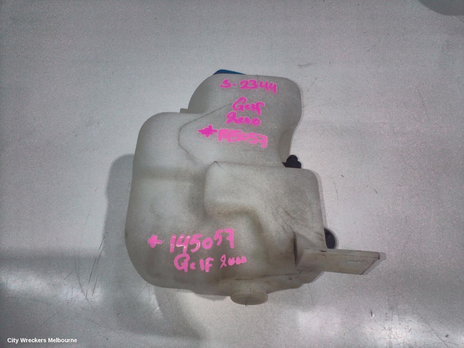 VOLKSWAGEN GOLF 2000 Washer Bottle