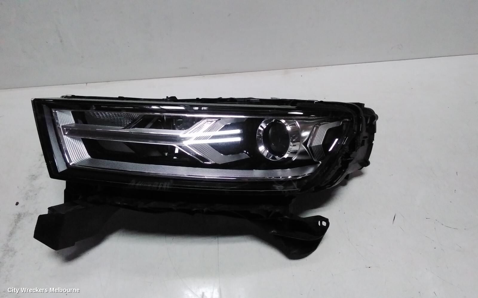 AUDI Q7 2017 Left Headlamp