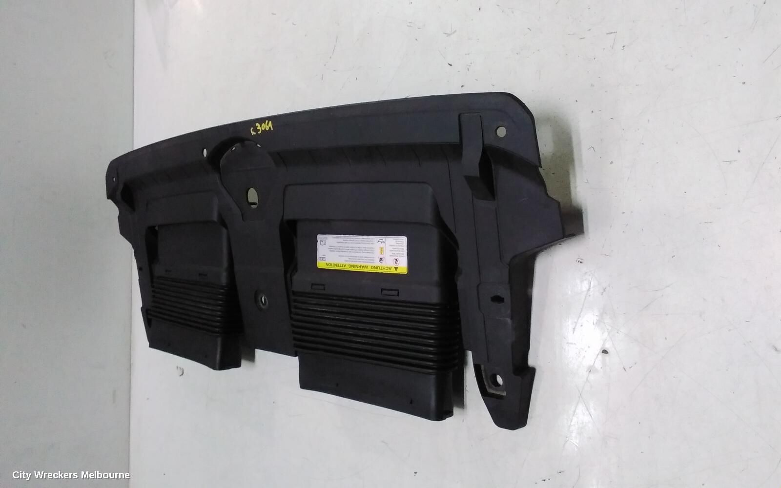 AUDI Q7 2017 Air Cleaner Duct/Hos