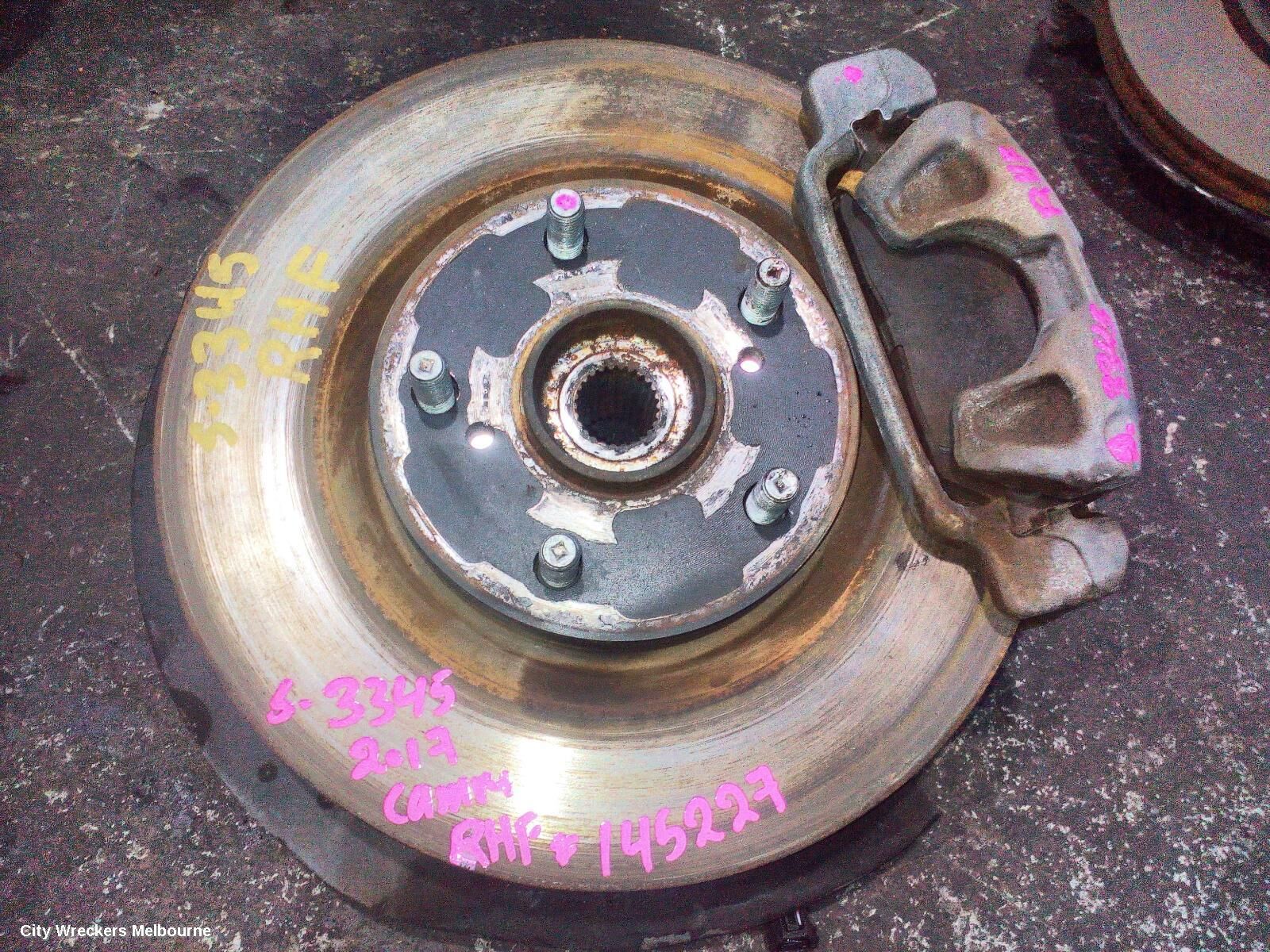 TOYOTA CAMRY 2017 Right Front Hub Assembly