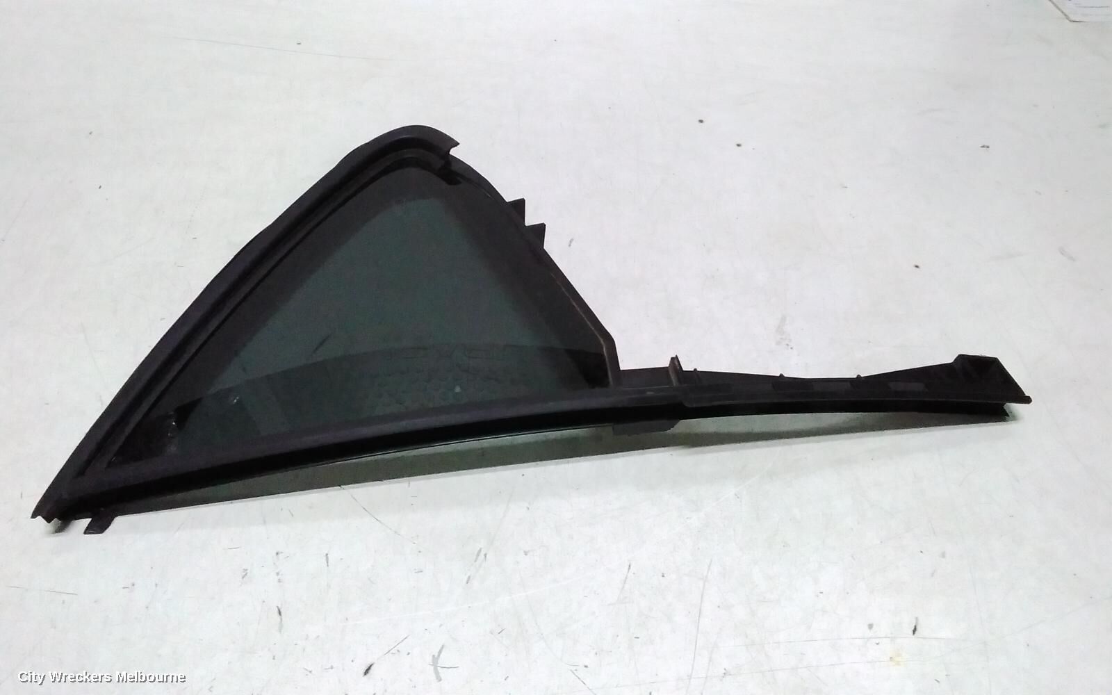 TOYOTA YARIS CROSS 2024 Left Rear 1/4 Door Glass
