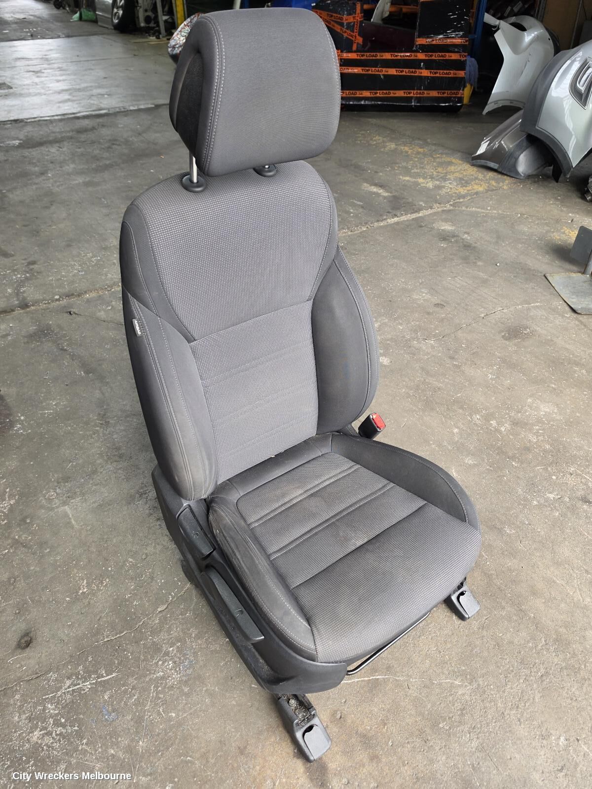 KIA SORENTO 2016 Front Seat