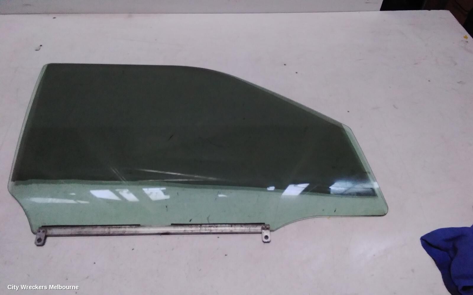 SUZUKI SWIFT 2009 Right Front Door Window