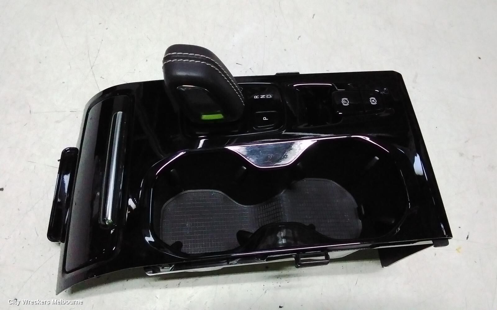 VOLVO XC40 2022 Gear Stick/Shifter