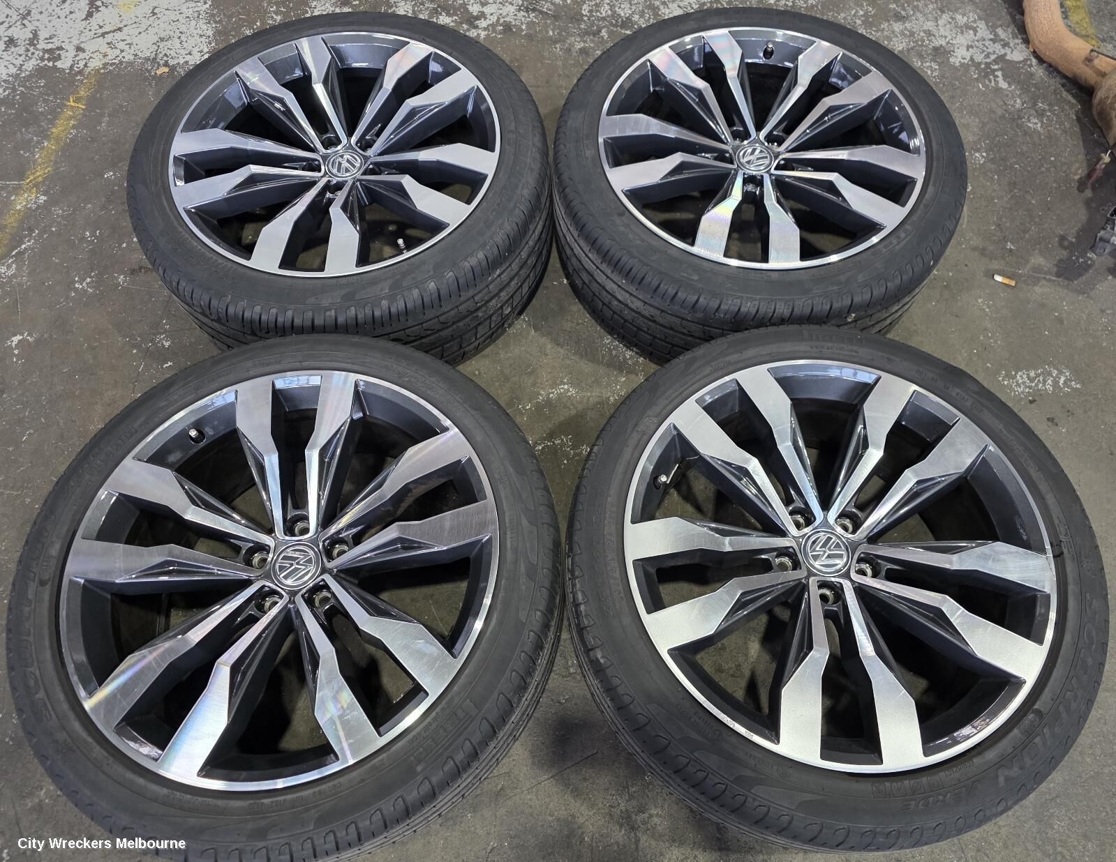 VOLKSWAGEN TIGUAN 2024 Wheel Mag