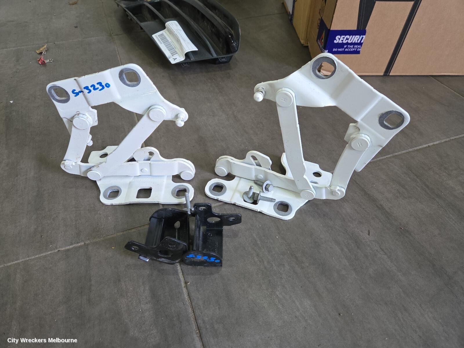 MERCEDES GLS CLASS 2018 Bonnet Hinge/Strut