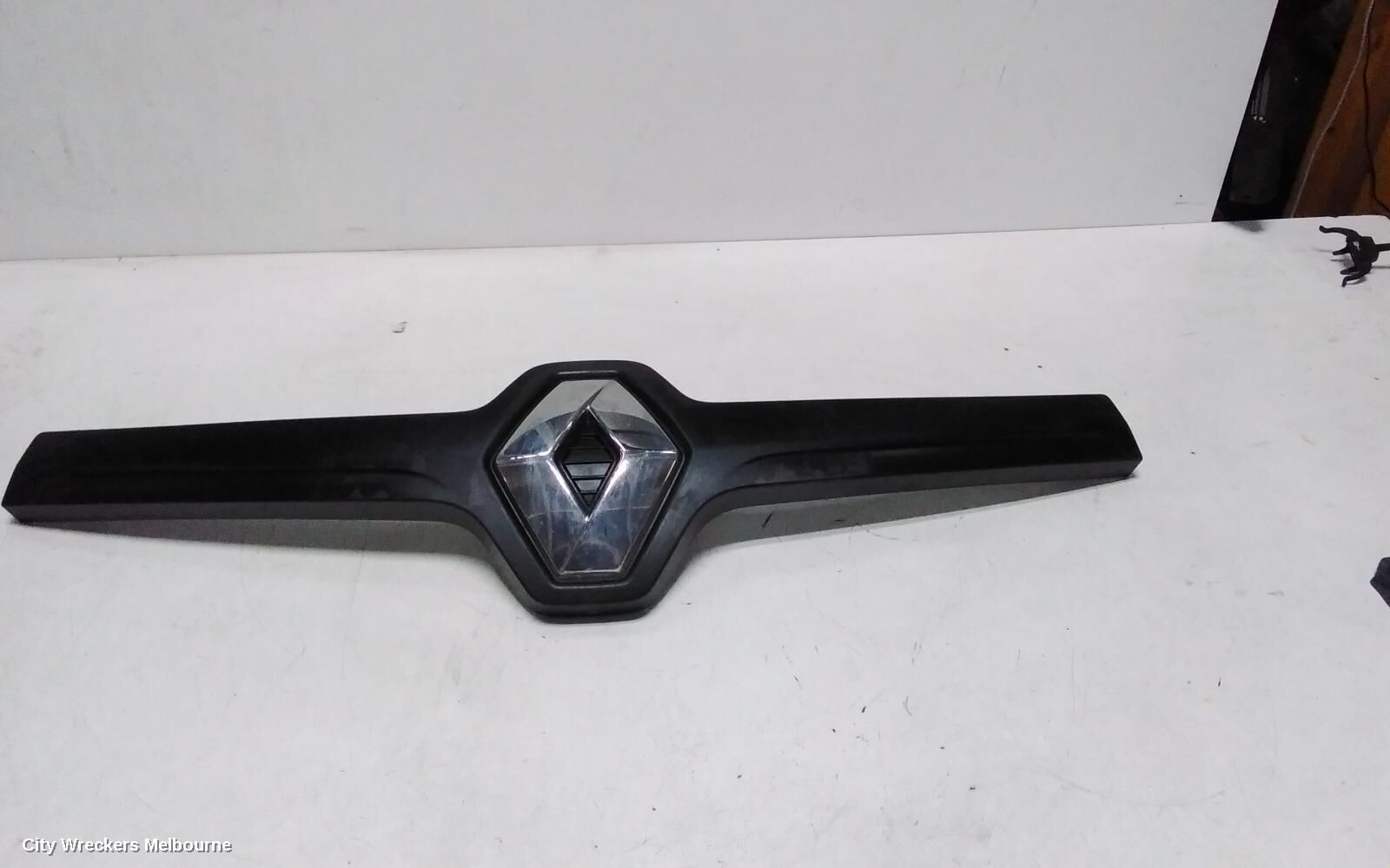 RENAULT TRAFIC 2019 Grille