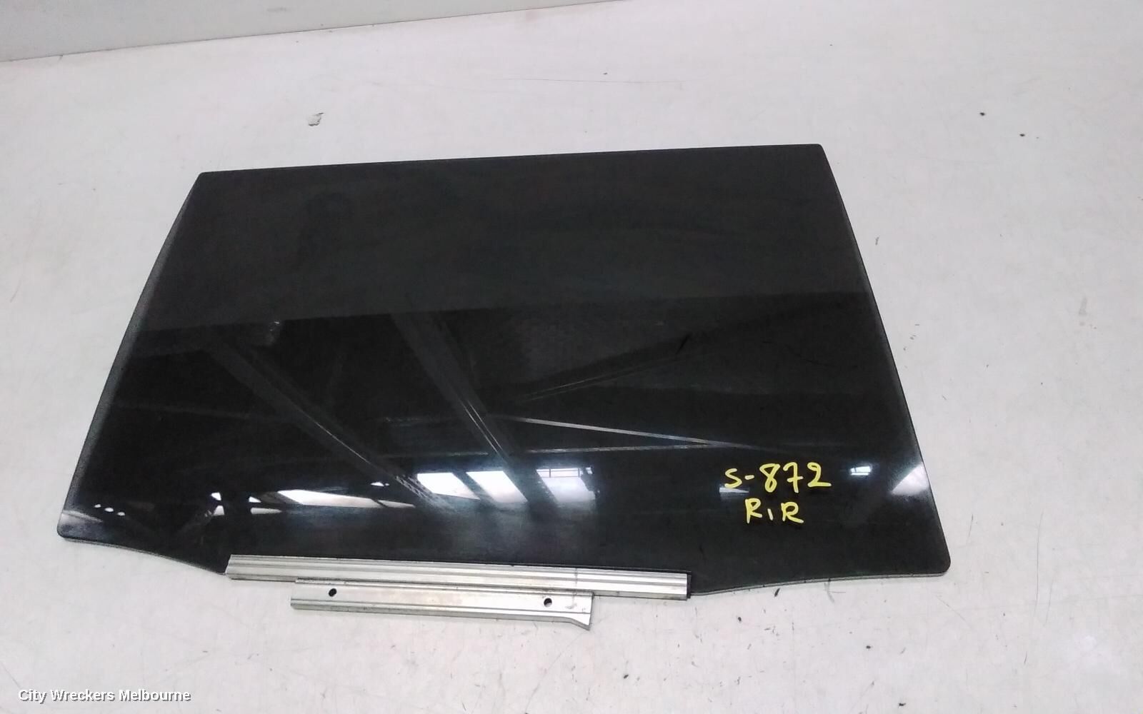 TOYOTA KLUGER 2013 Right Rear Door Window
