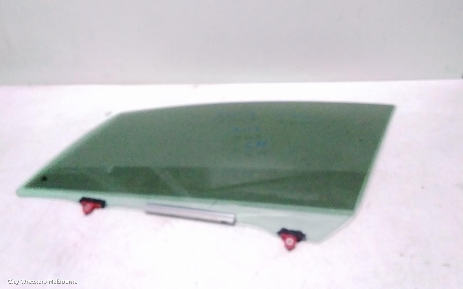 TOYOTA YARIS 2007 Left Front Door Window