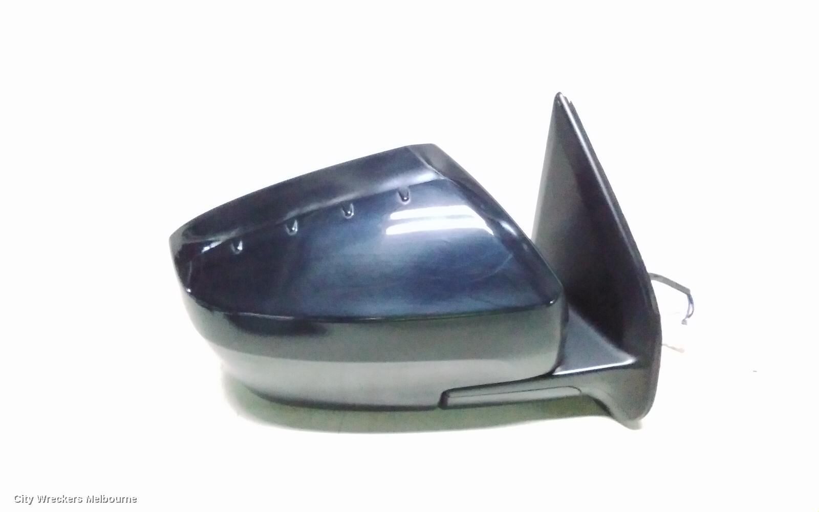 ISUZU MU-X 2024 Right Door Mirror