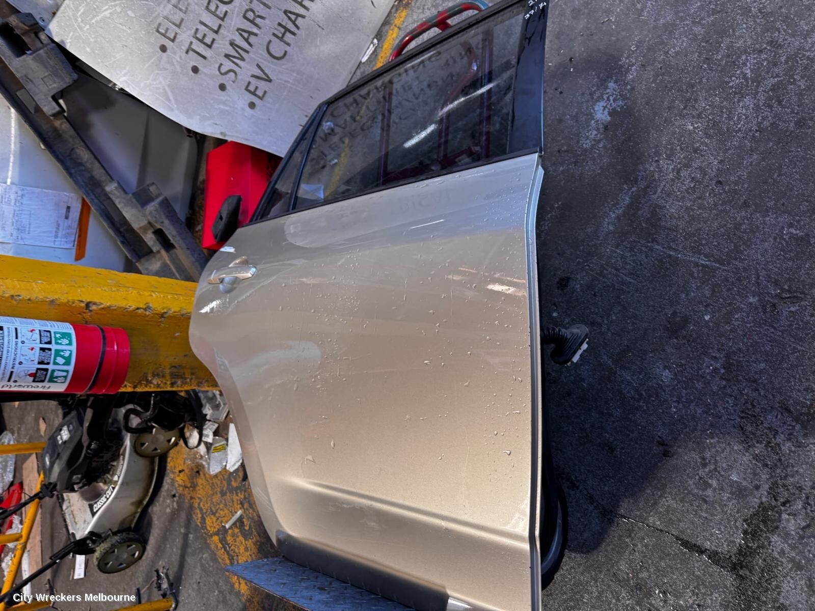 TOYOTA RAV4 2010 Right Rear Door