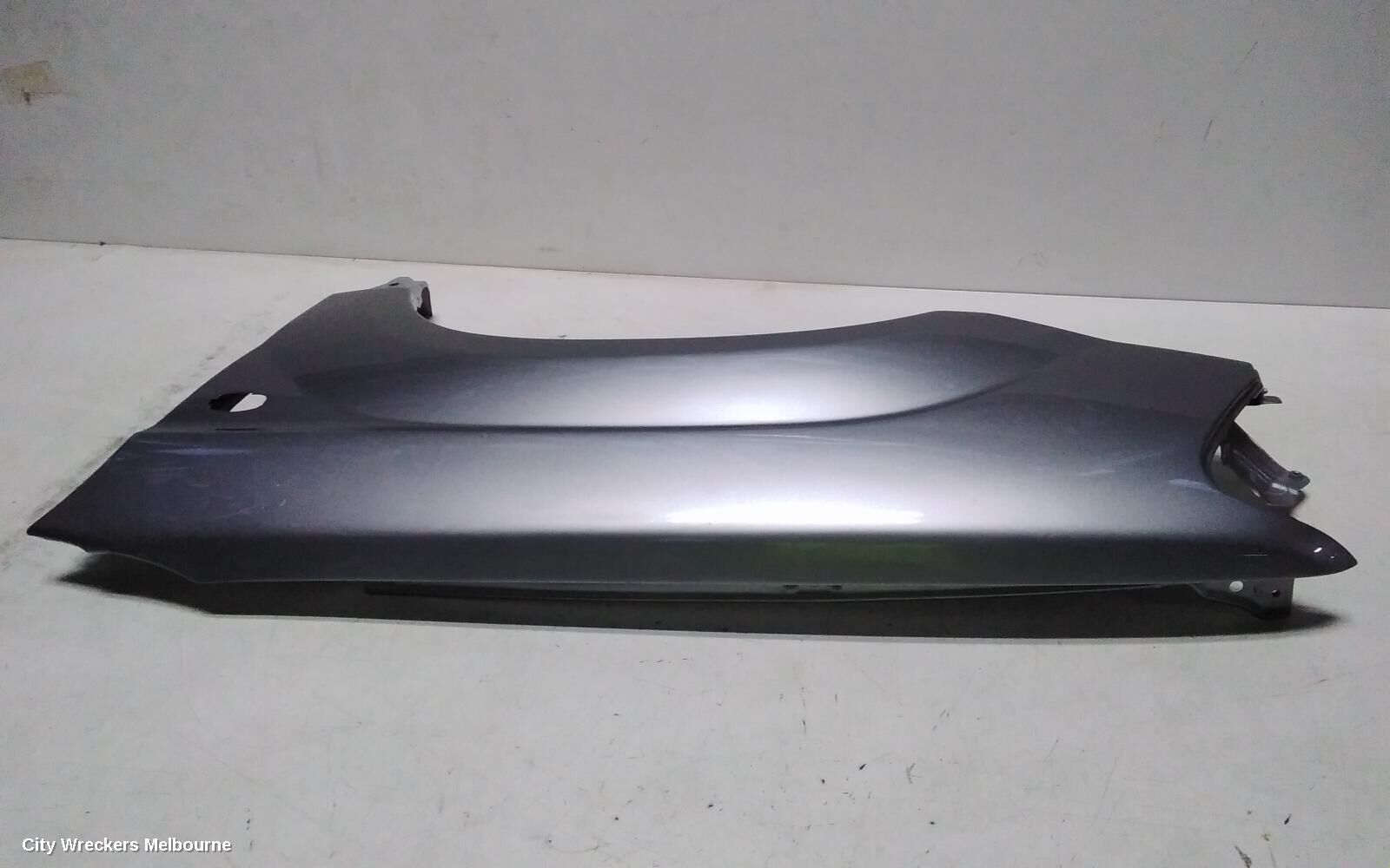 SUBARU FORESTER 2004 Left Guard